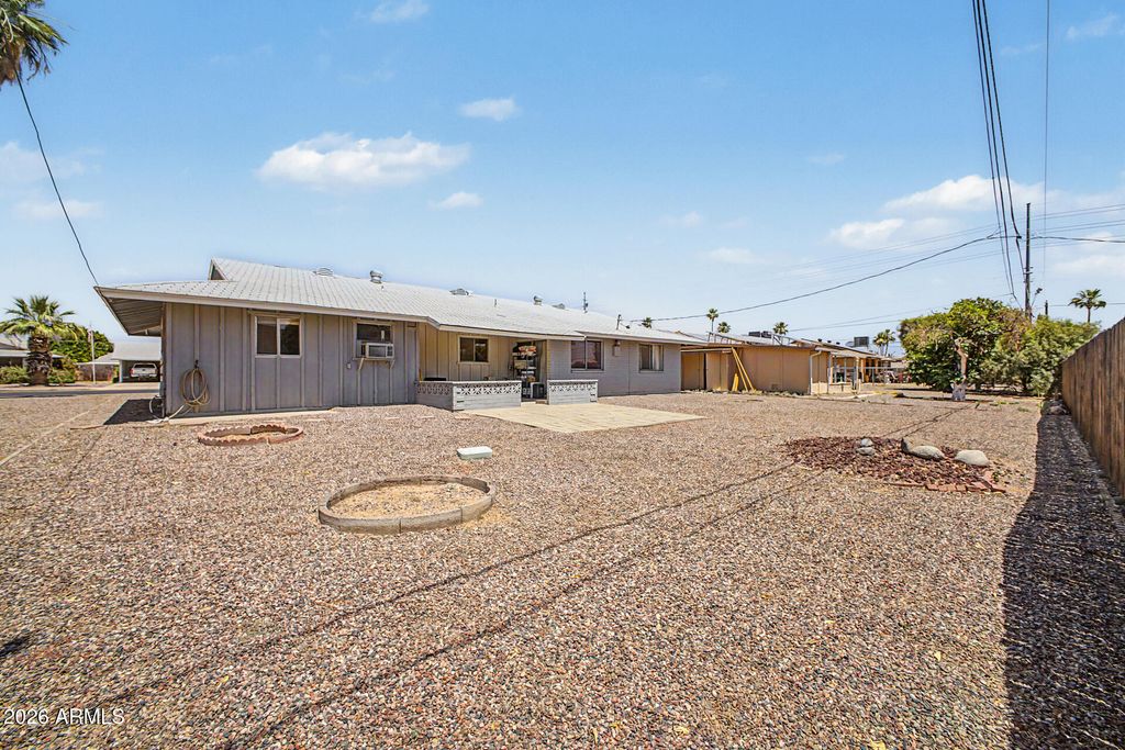 Image 28 of property listing at 9911 W SUN CITY Boulevard, Sun City, AZ 85351