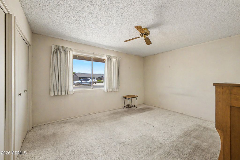 Image 4 of property listing at 9911 W SUN CITY Boulevard, Sun City, AZ 85351
