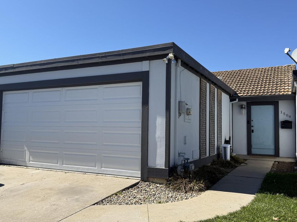 1506 Barcelona Circle, Salinas, CA 93906