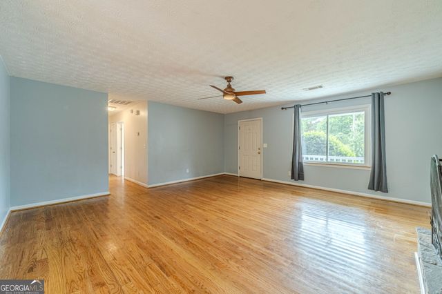 3142 Rocky Point Court, Snellville, GA 30078