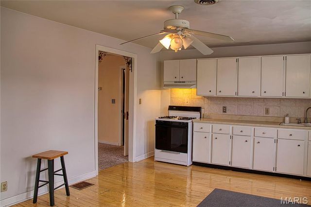 800 Cedar Street, Collinsville, IL 62234