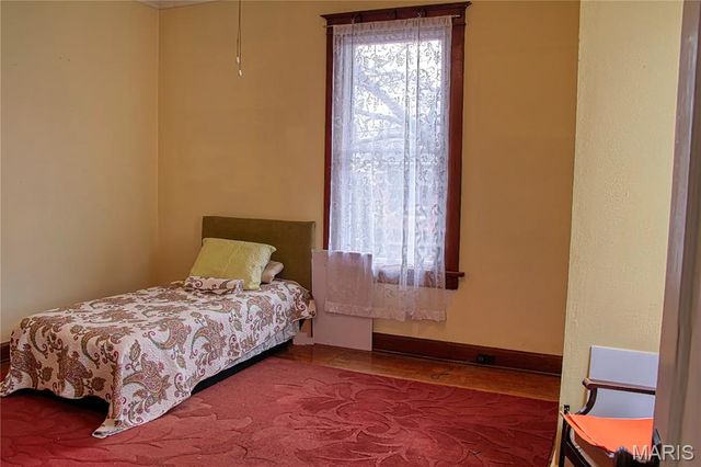 800 Cedar Street, Collinsville, IL 62234