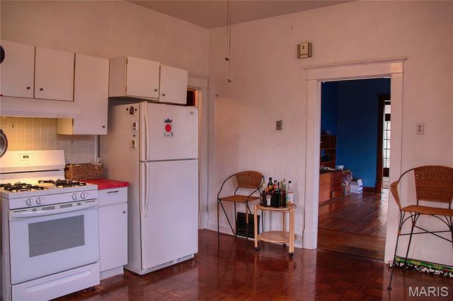 800 Cedar Street, Collinsville, IL 62234