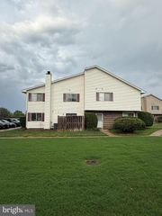 9013 SANDALWOOD DR #D, Manassas, VA 20110