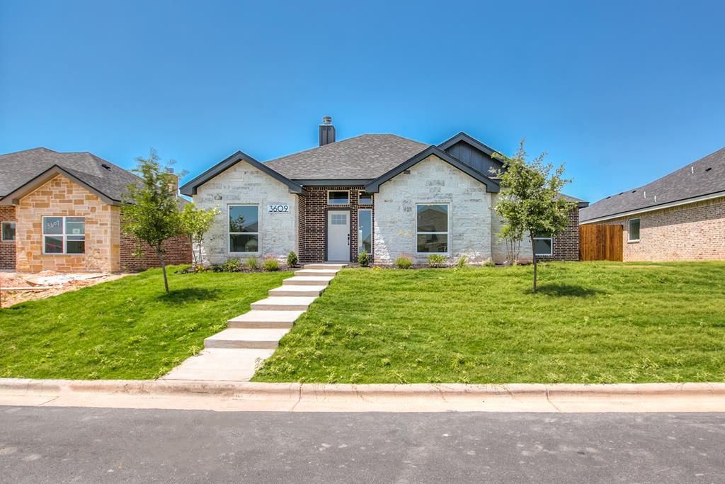 Image 1 of property listing at 3609 Clearview Dr, San Angelo, TX 76904