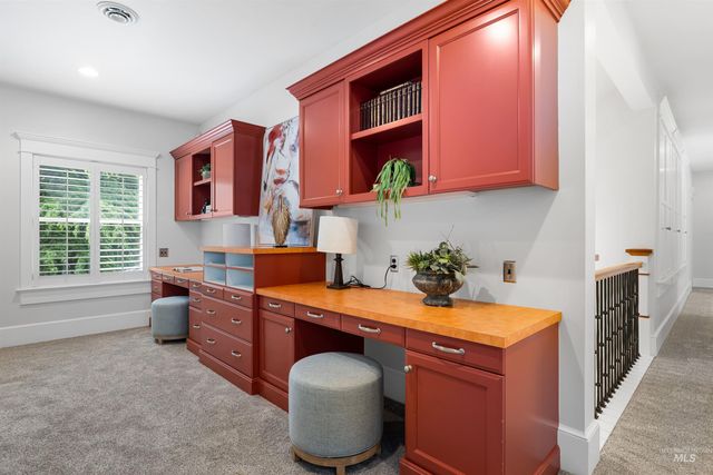 876 E Pennsylvania Ln, Boise, ID 83706