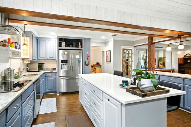 2506 Arcadia St., Hattiesburg, MS 39402