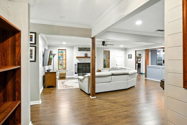 2506 Arcadia St., Hattiesburg, MS 39402