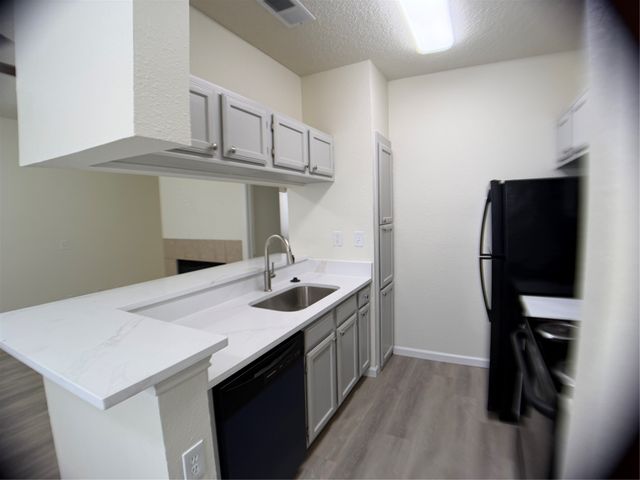 7340 SKILLMAN Street 1013, Dallas, TX 75231