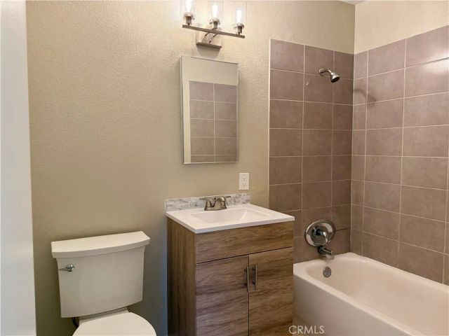 648 Flora, Oceanside, CA 92057