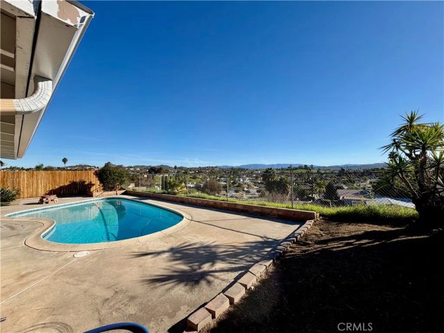 648 Flora, Oceanside, CA 92057