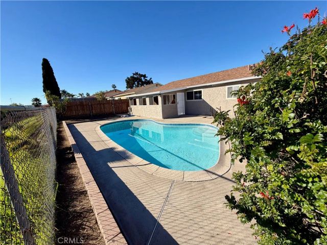648 Flora, Oceanside, CA 92057
