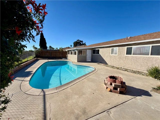 648 Flora, Oceanside, CA 92057