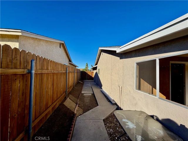 648 Flora, Oceanside, CA 92057