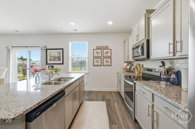 523 Logging Hill Drive, Richmond Hill, GA 31324