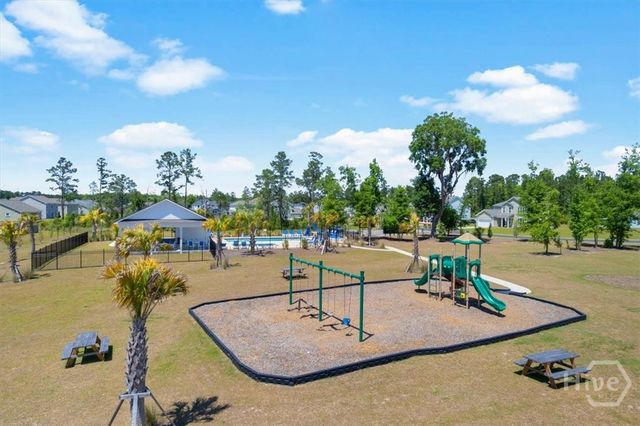 523 Logging Hill Drive, Richmond Hill, GA 31324