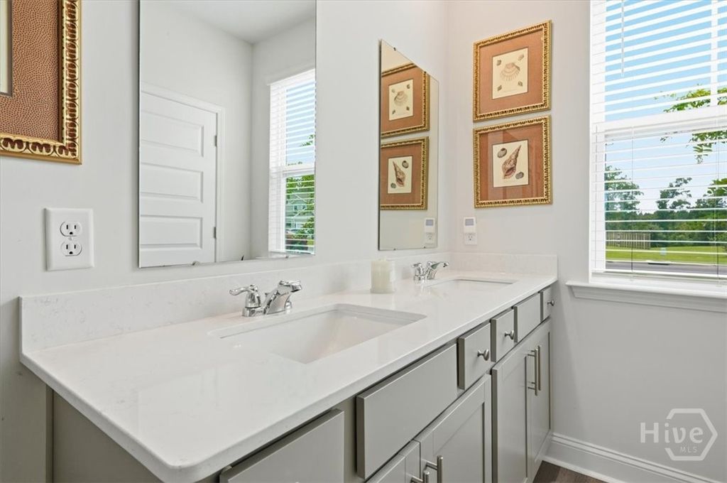 Image 26 of property listing at 523 Logging Hill Drive, Richmond Hill, GA 31324