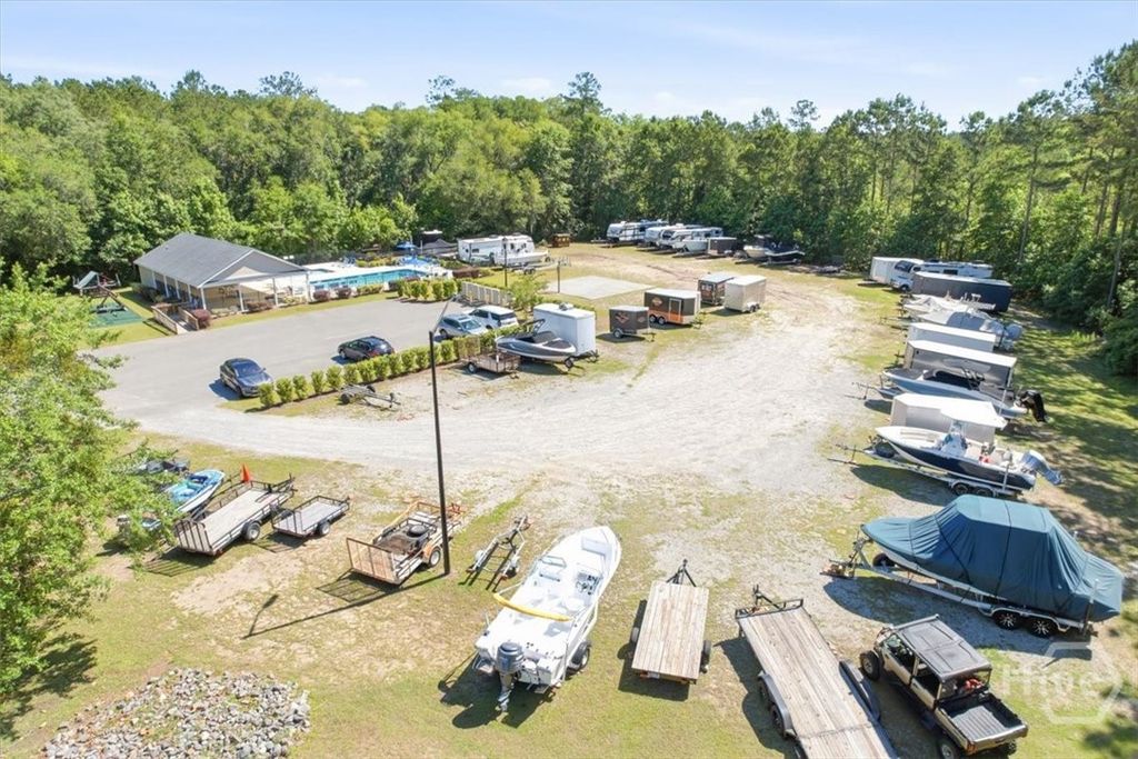 Image 58 of property listing at 523 Logging Hill Drive, Richmond Hill, GA 31324