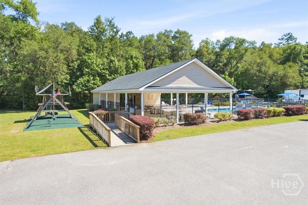 Image 62 of property listing at 523 Logging Hill Drive, Richmond Hill, GA 31324