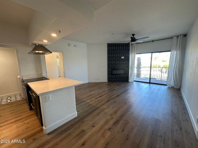 10401 N SAGUARO Boulevard 214, Fountain Hills, AZ 85268