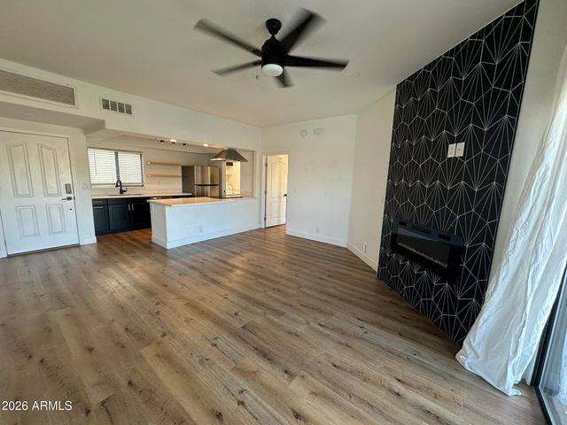 10401 N SAGUARO Boulevard 214, Fountain Hills, AZ 85268