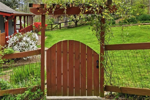 360 Crestwood Drive, Canton, GA 30114