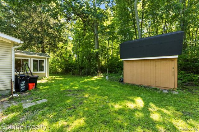 3831 Beech Street, Burtchville, MI 48059