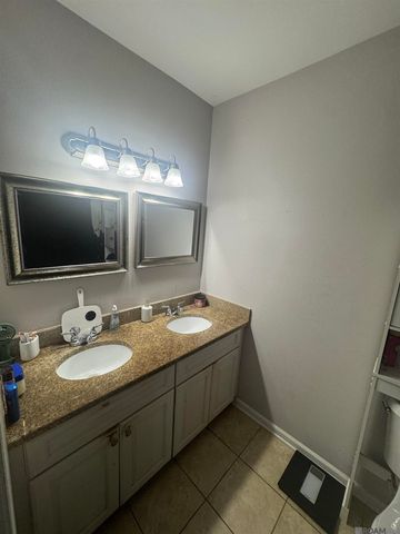 2077 Ravier Ln, St Gabriel, LA 70776