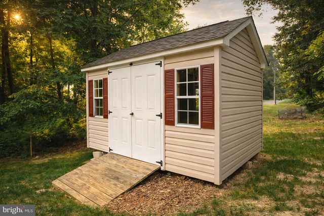 345 CHIPPEWA LN, Lusby, MD 20657