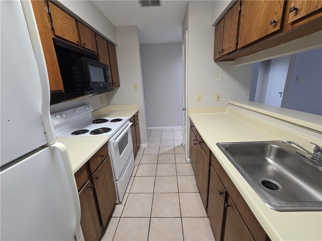 1501 Stallings Drive 49, College Station, TX 77840