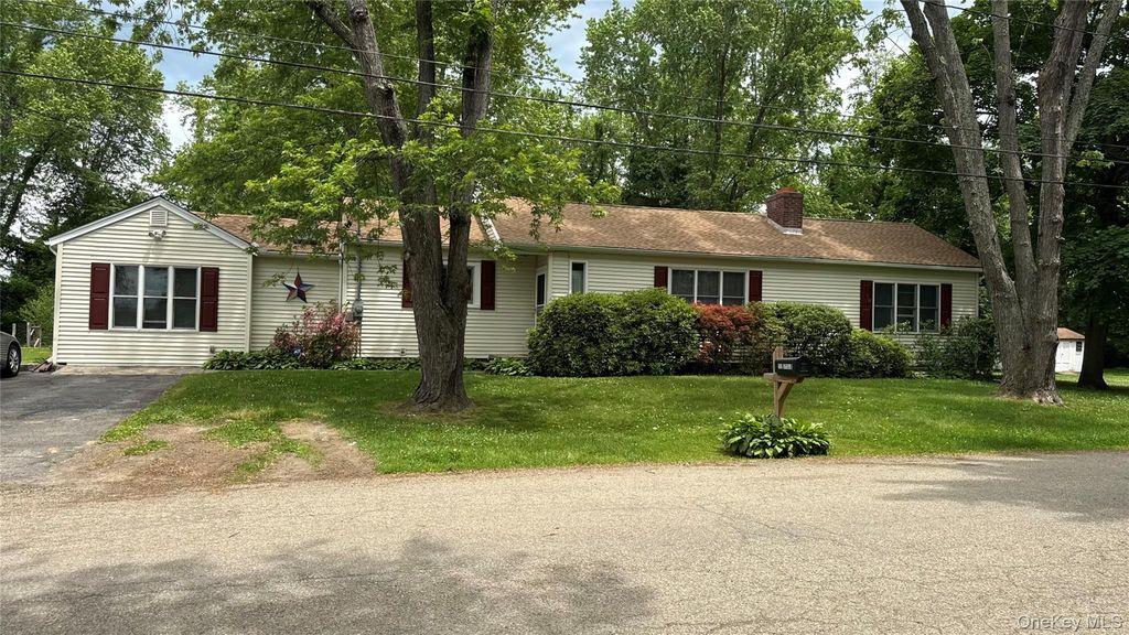 17 Church Street, Hopewell Junction, NY 12533