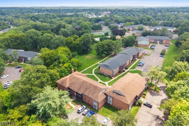 60 Deanna Dr, APT 159 159, Hillsborough Twp., NJ 08844