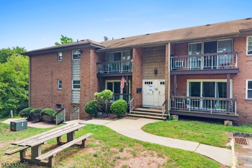 60 Deanna Dr, APT 159 159, Hillsborough Twp., NJ 08844