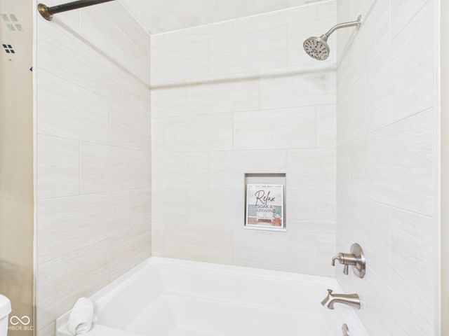 2111 Angie Lane, Anderson, IN 46017