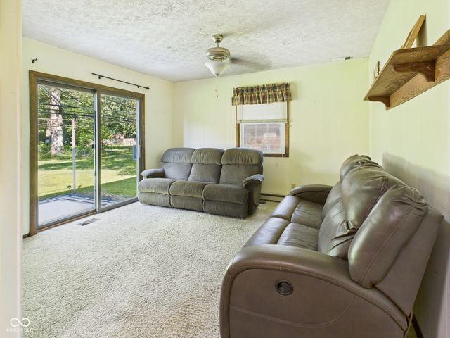 2111 Angie Lane, Anderson, IN 46017