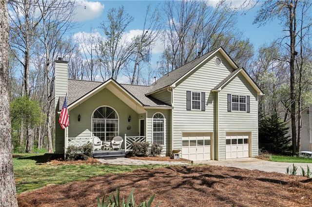 6210 Carriage Court, Cumming, GA 30040