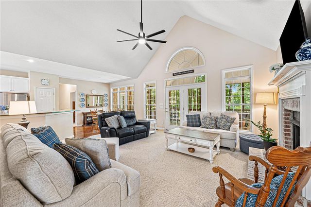 621 Chickasaw Drive, Westminster, SC 29693