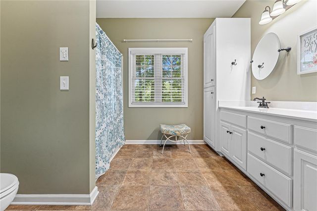 621 Chickasaw Drive, Westminster, SC 29693