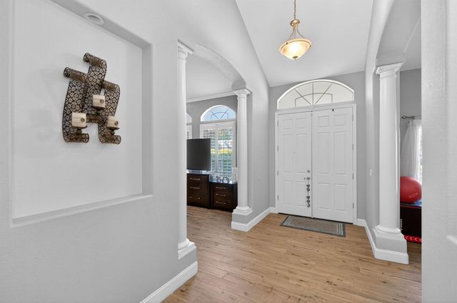 2112 Austin Avenue, Clovis, CA 93611