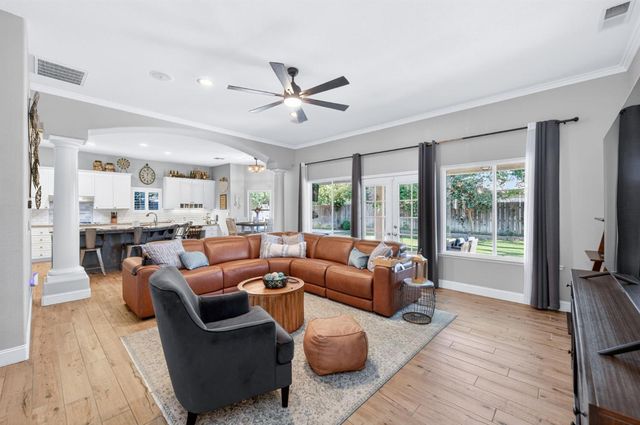2112 Austin Avenue, Clovis, CA 93611