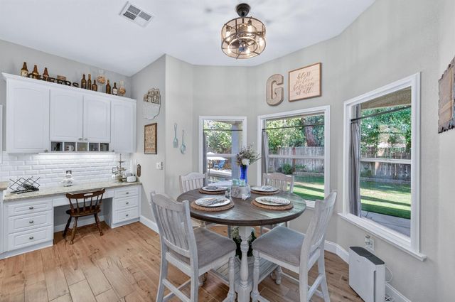 2112 Austin Avenue, Clovis, CA 93611