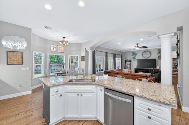 2112 Austin Avenue, Clovis, CA 93611