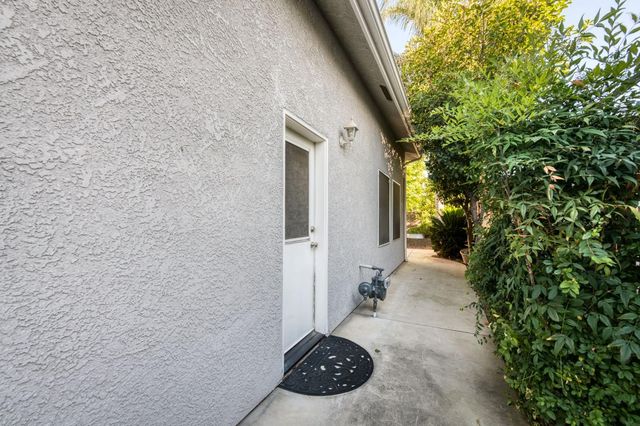 2112 Austin Avenue, Clovis, CA 93611