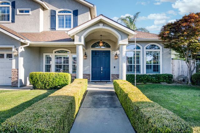 2112 Austin Avenue, Clovis, CA 93611