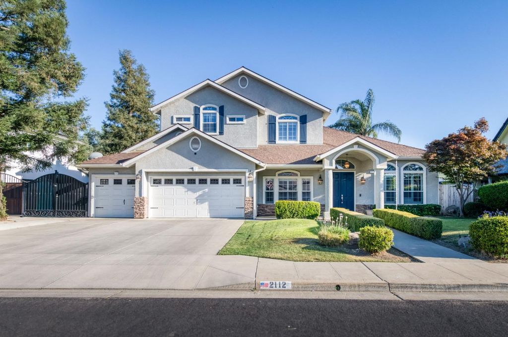 2112 Austin Avenue, Clovis, CA 93611