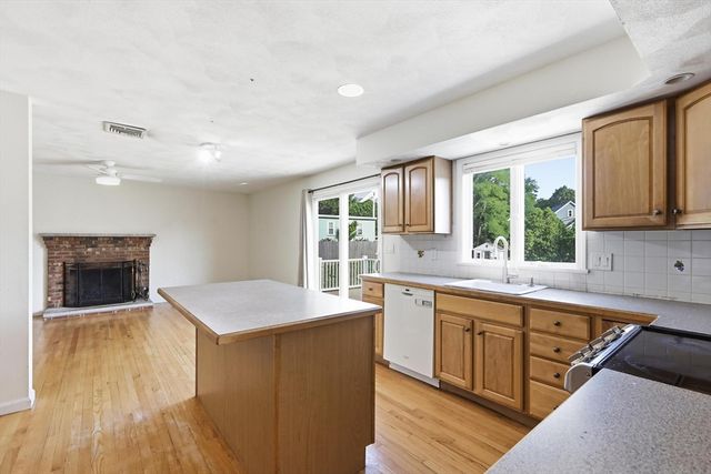 68 Burlington Street, Woburn, MA 01801
