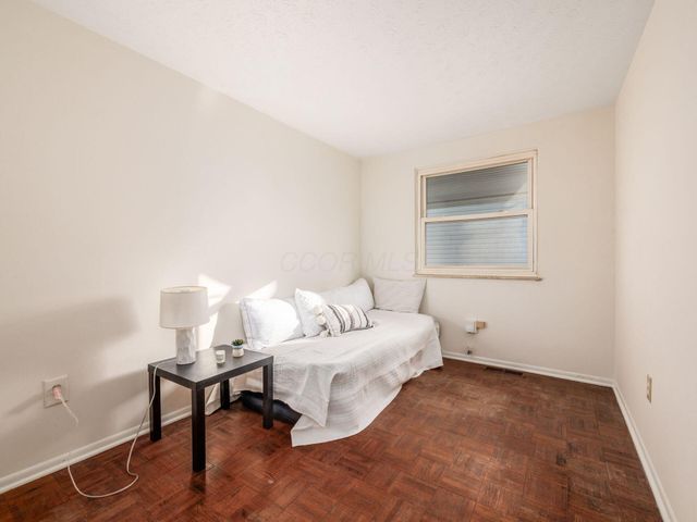 2103 Keller Place W, Grove City, OH 43123