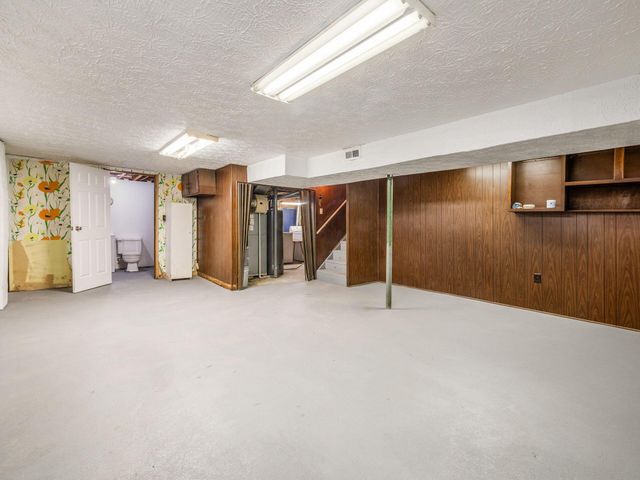 2103 Keller Place W, Grove City, OH 43123