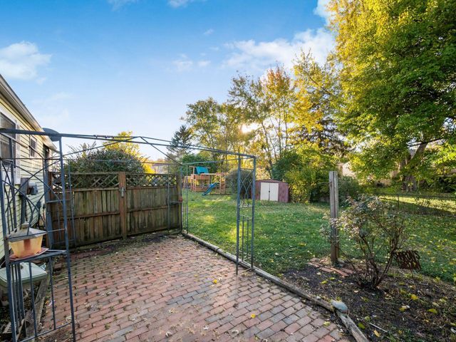 2103 Keller Place W, Grove City, OH 43123