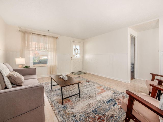 2103 Keller Place W, Grove City, OH 43123